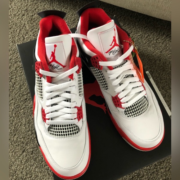 Air Jordan 4 “Fire Red” 4’s (2020 Release) - Picture 3 of 8